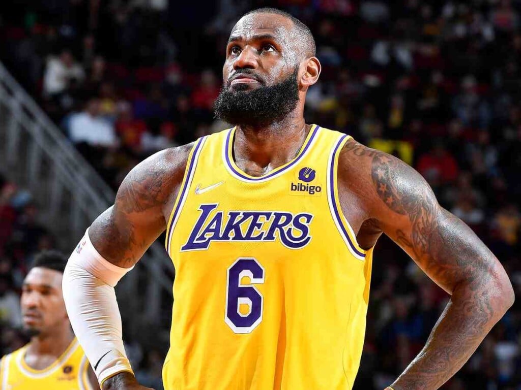 "Never been a more corny athlete in the history of sports" -  LeBron James responds to Nuggets' DISS, gets clowned by NBA Twitter