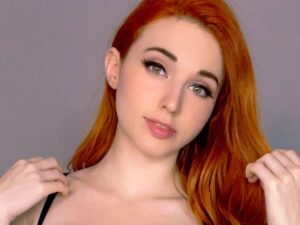 OnlyFans model Amouranth strikes back at Twitch's business model after signing a whooping contract with Kick