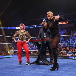 “She forgot what the title looked like”- Charlotte Flair gets brutally trolled by Bianca Belair and WWE Universe for challenging a discarded title on SmackDown