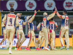 WATCH: UNREAL scenes in Tamil Nadu Premier League, Abhishek Tanwar bowls most expensive final delivery in cricket history