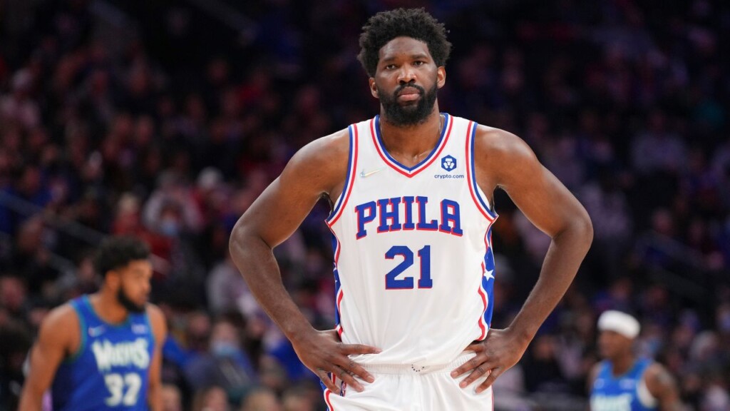 “Dances just like I imagined that Fruitcake would” – Joel Embiid’s BIZARRE dance clip gets VICIOUSLY ROASTED by NBA Twitter