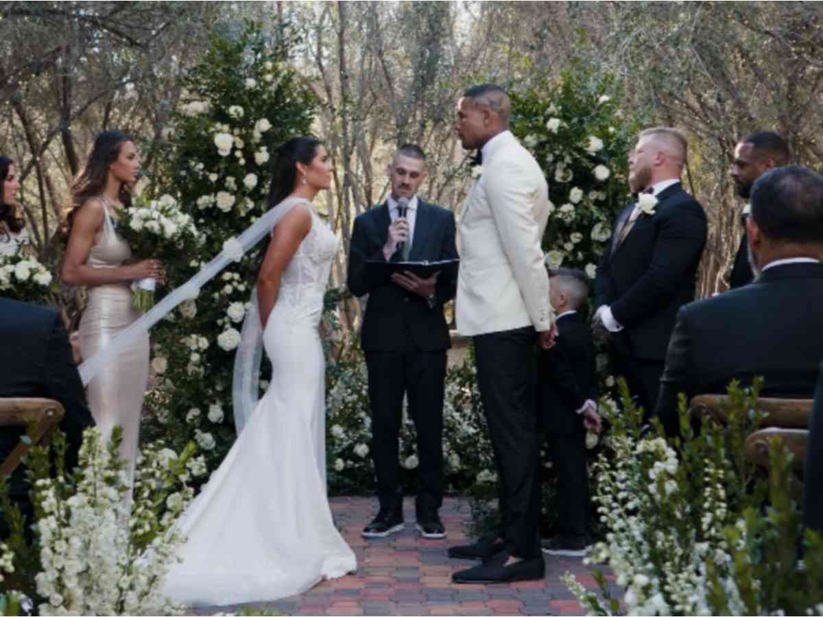 Kelsey Plum and Darren Waller