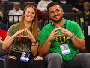 Sabrina Ionescu and Hroniss Grasu