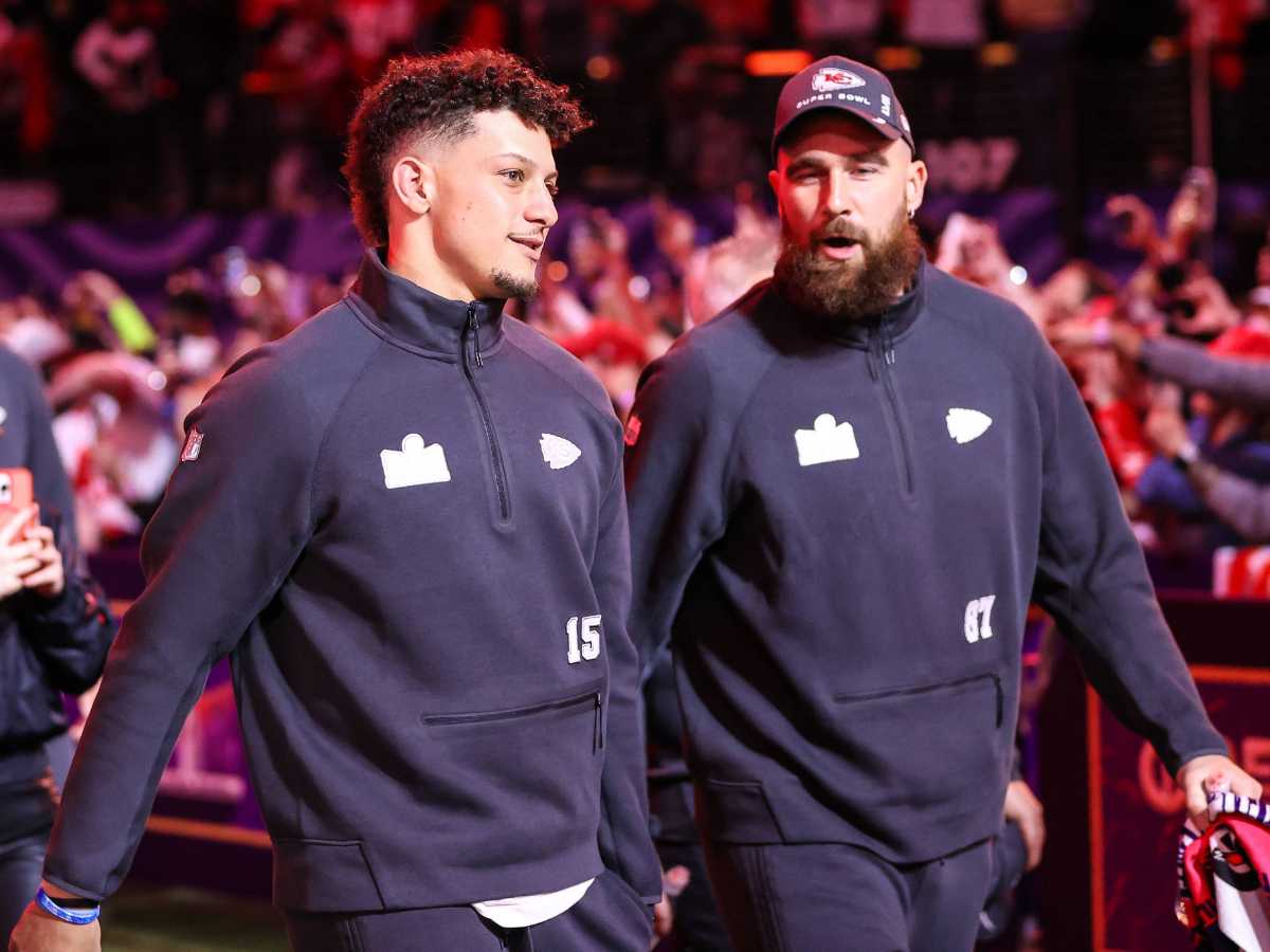 Kansas City Chiefs teammates Patrick Mahomes and Travis Kelce were recently seen courtside of NBA games