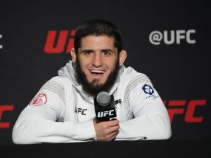 Fans react to Islam Makhachev's latest post