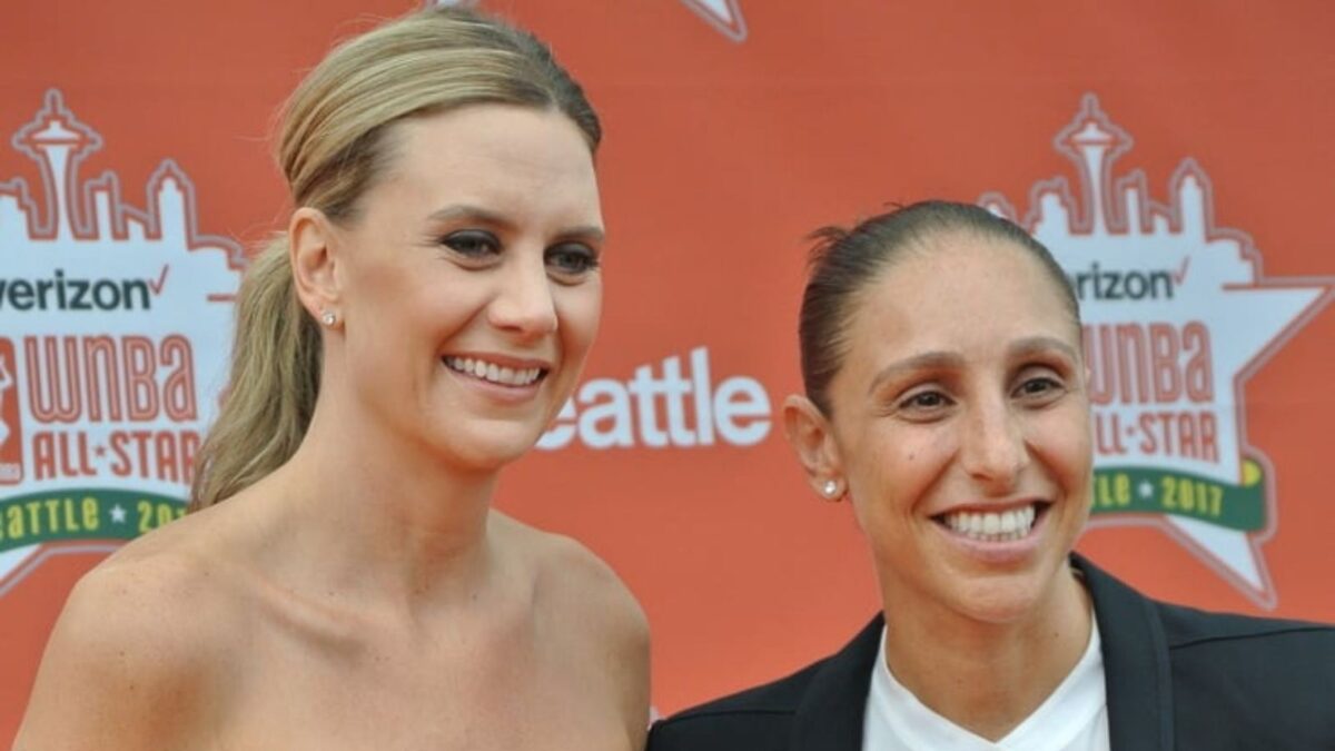 Penny Taylor and Daina Taurasi